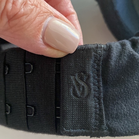 Body by Victoria Lace Bra Lined Perfect Coverage Black size 36C underwire - Picture 7 of 8